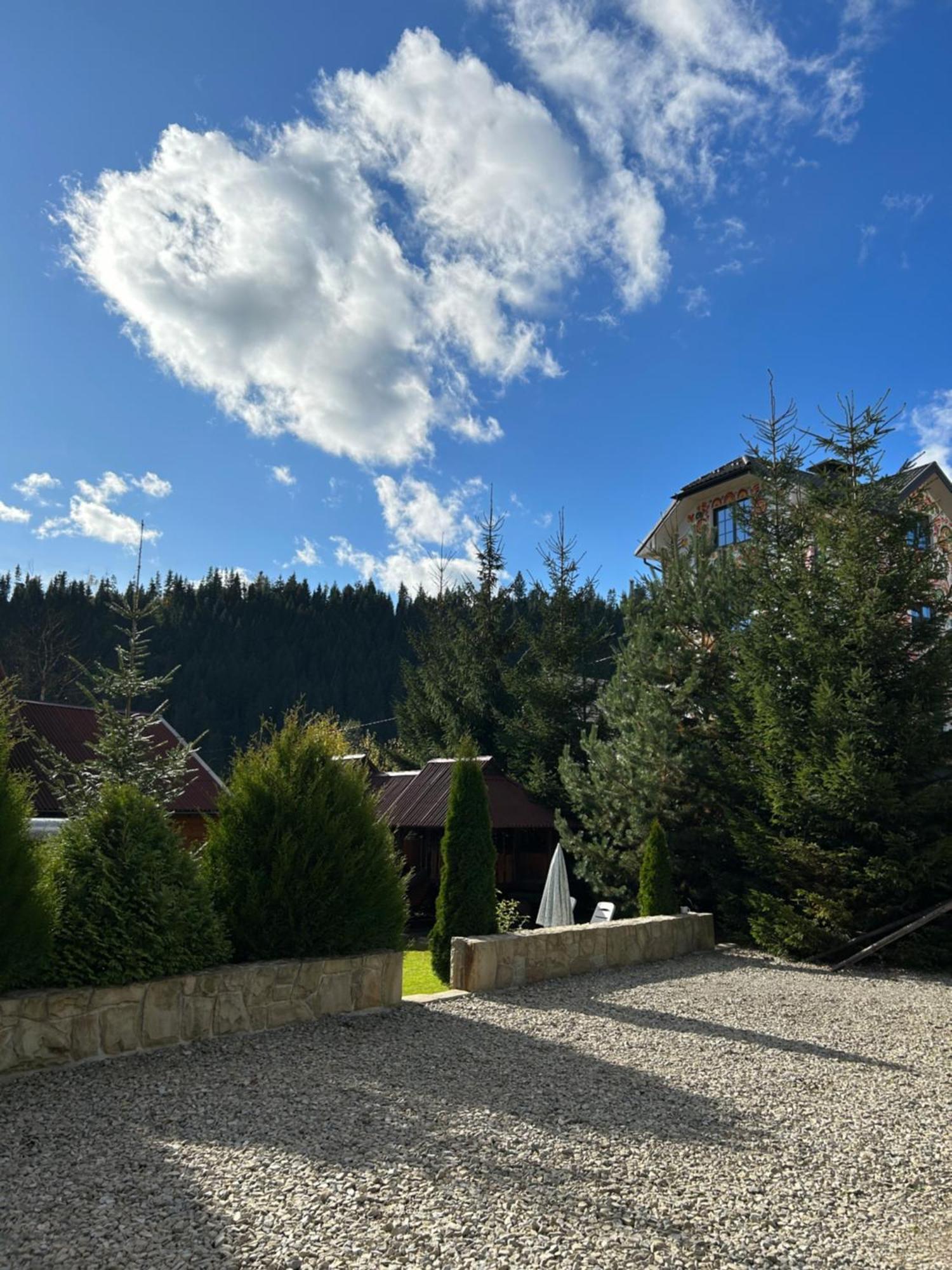 Guest House Kaspiy Буковел Екстериор снимка