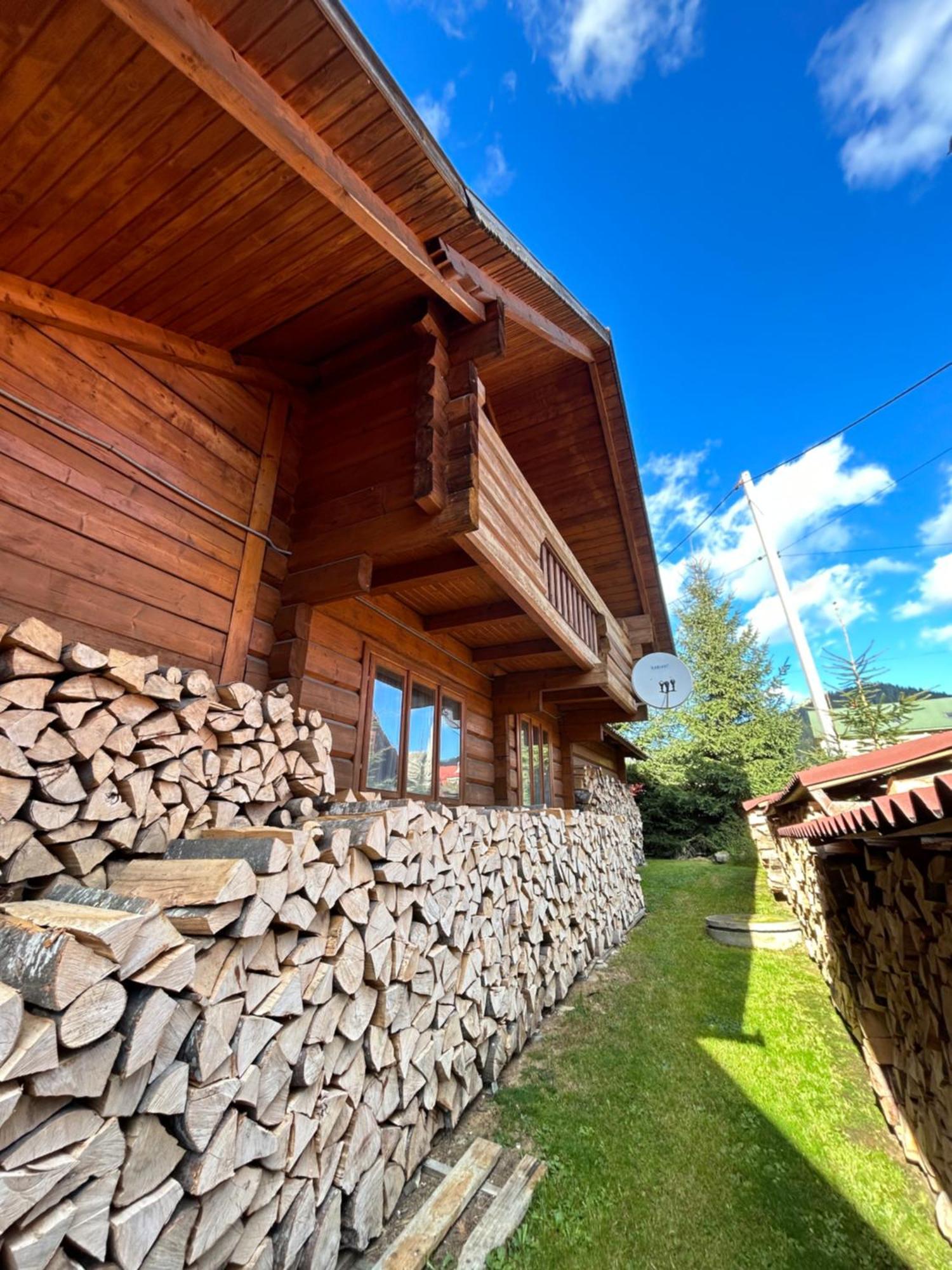 Guest House Kaspiy Буковел Екстериор снимка