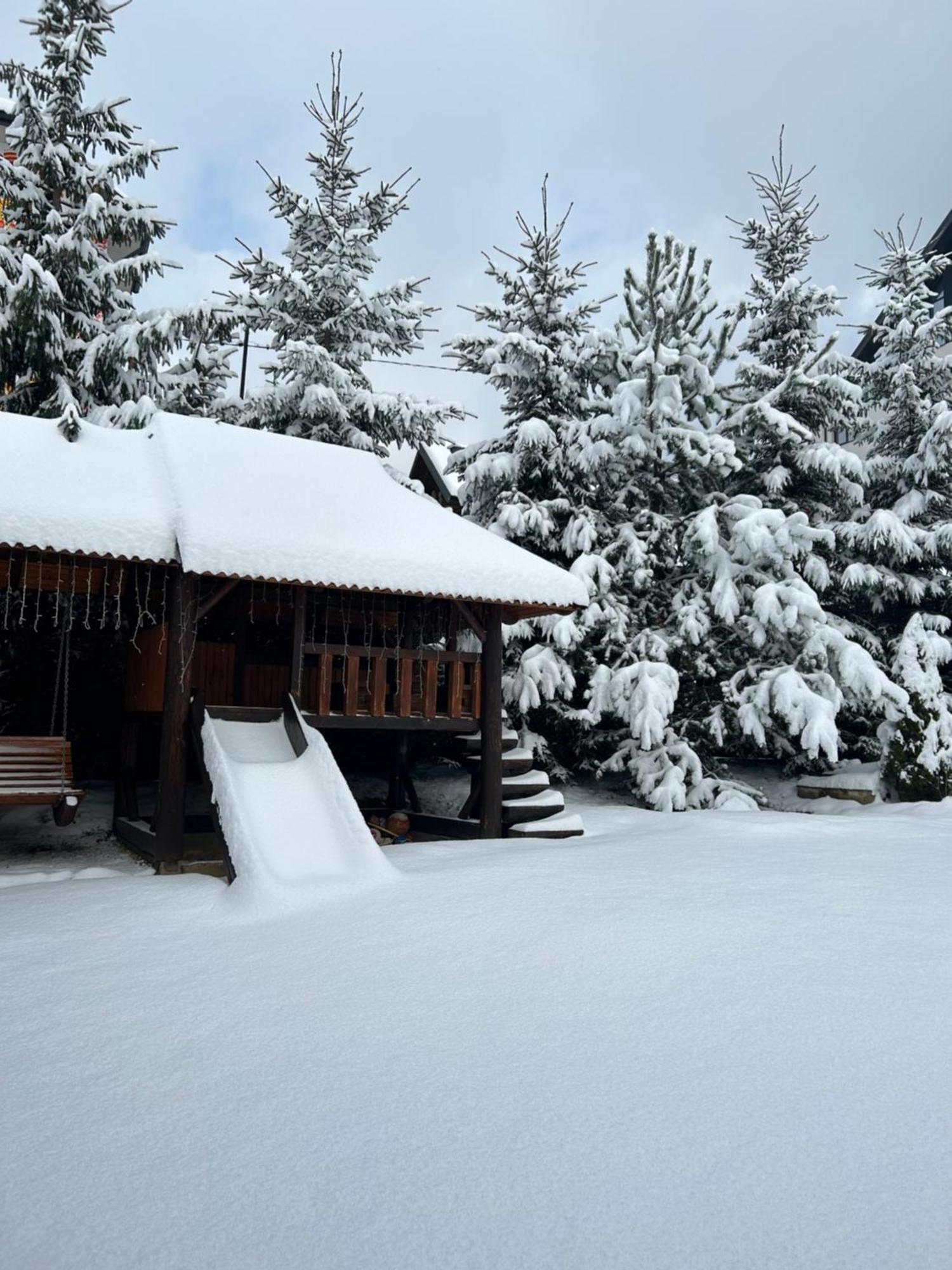Guest House Kaspiy Буковел Екстериор снимка