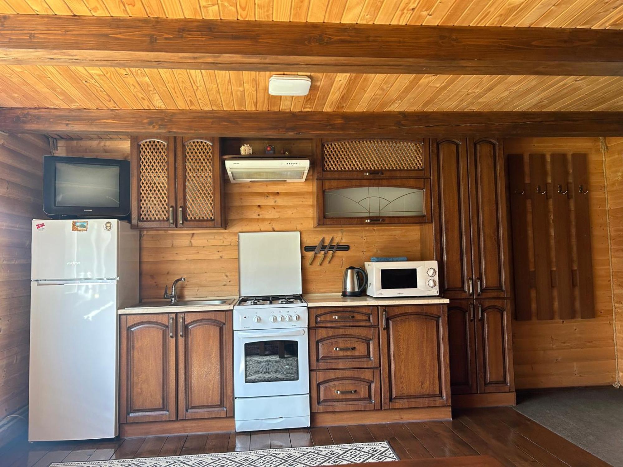 Guest House Kaspiy Буковел Екстериор снимка